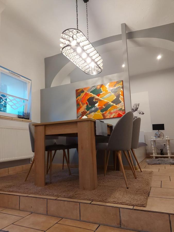 Apartament Przy Ratuszu Boguszów-Gorce Extérieur photo